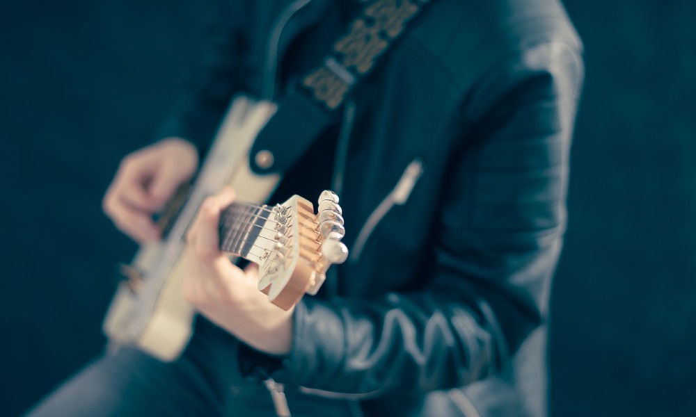 Image default